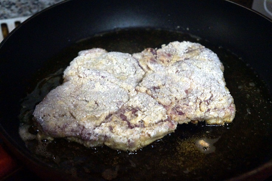 Шницель из свинины на сковороде рецепт с фото пошагово в домашних